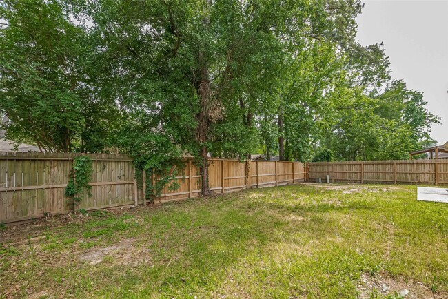 Building Photo - 2606 Lexington Woods Dr