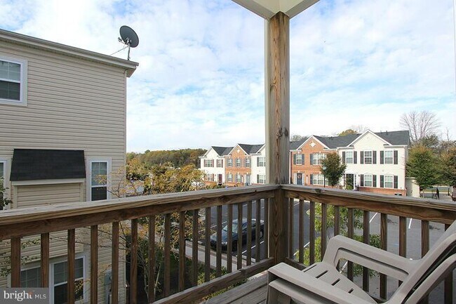 Building Photo - 23236 Roberts Tavern Dr