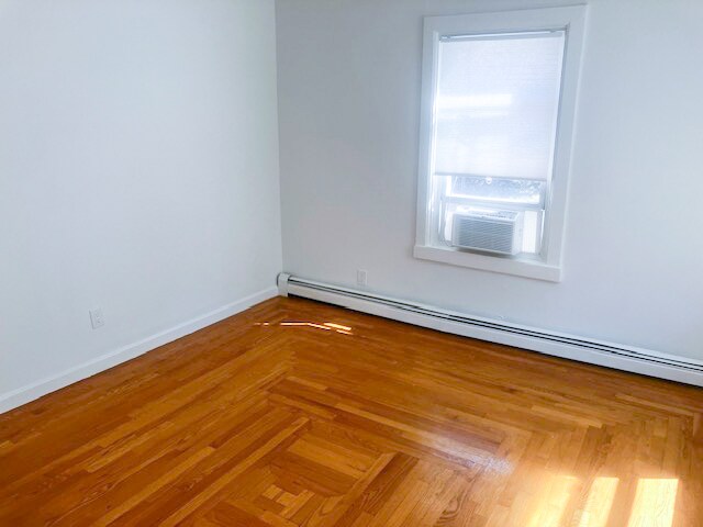 Building Photo - 96 Grand View St