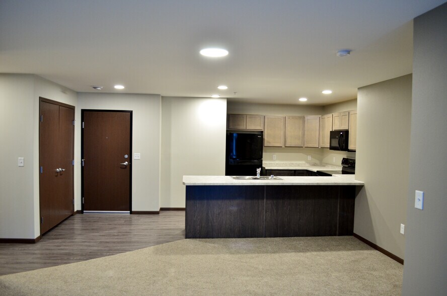 Central Lakes 2106 Runestone Ave Alexandria MN 56308 Apartment Finder