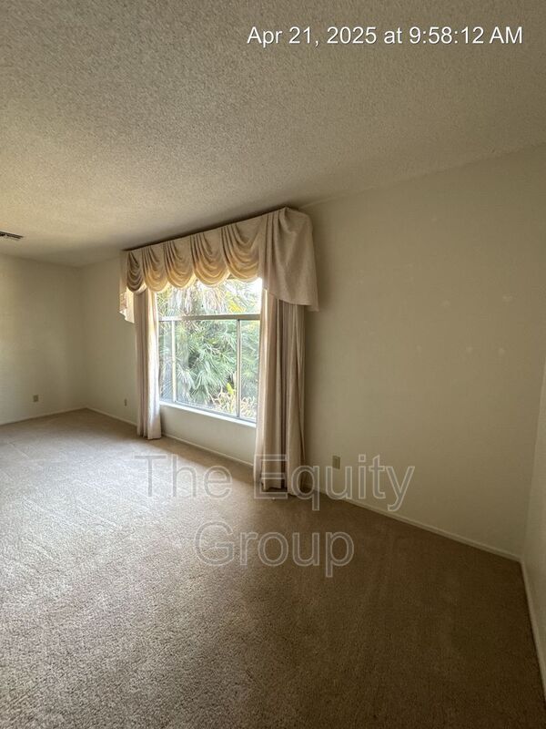 Building Photo - 5342 Avenue 280