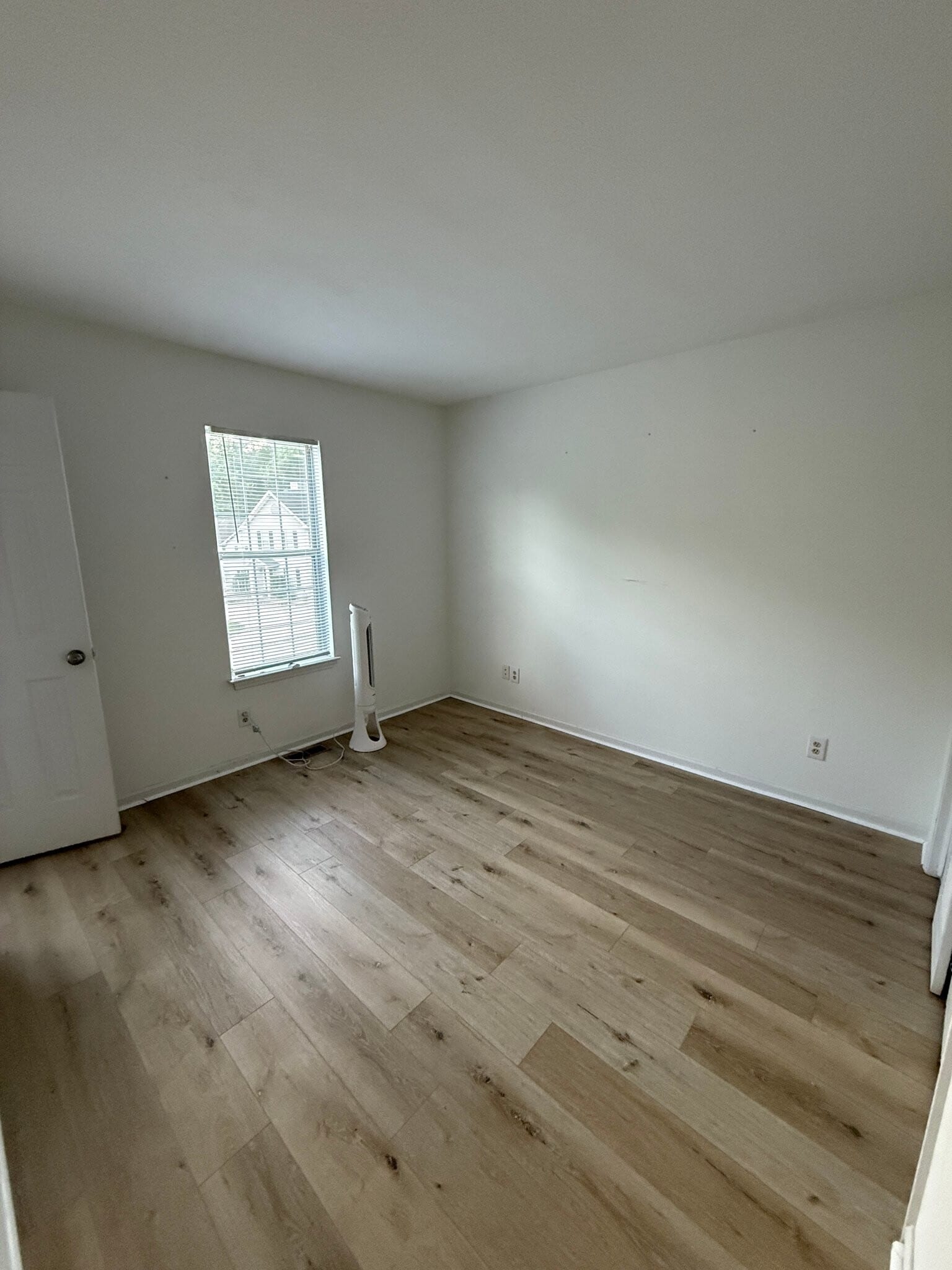 Building Photo - 813 Selwyn Oaks Ct