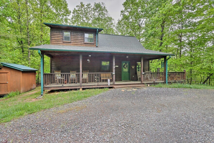 Building Photo - 100 Carvers View Trl