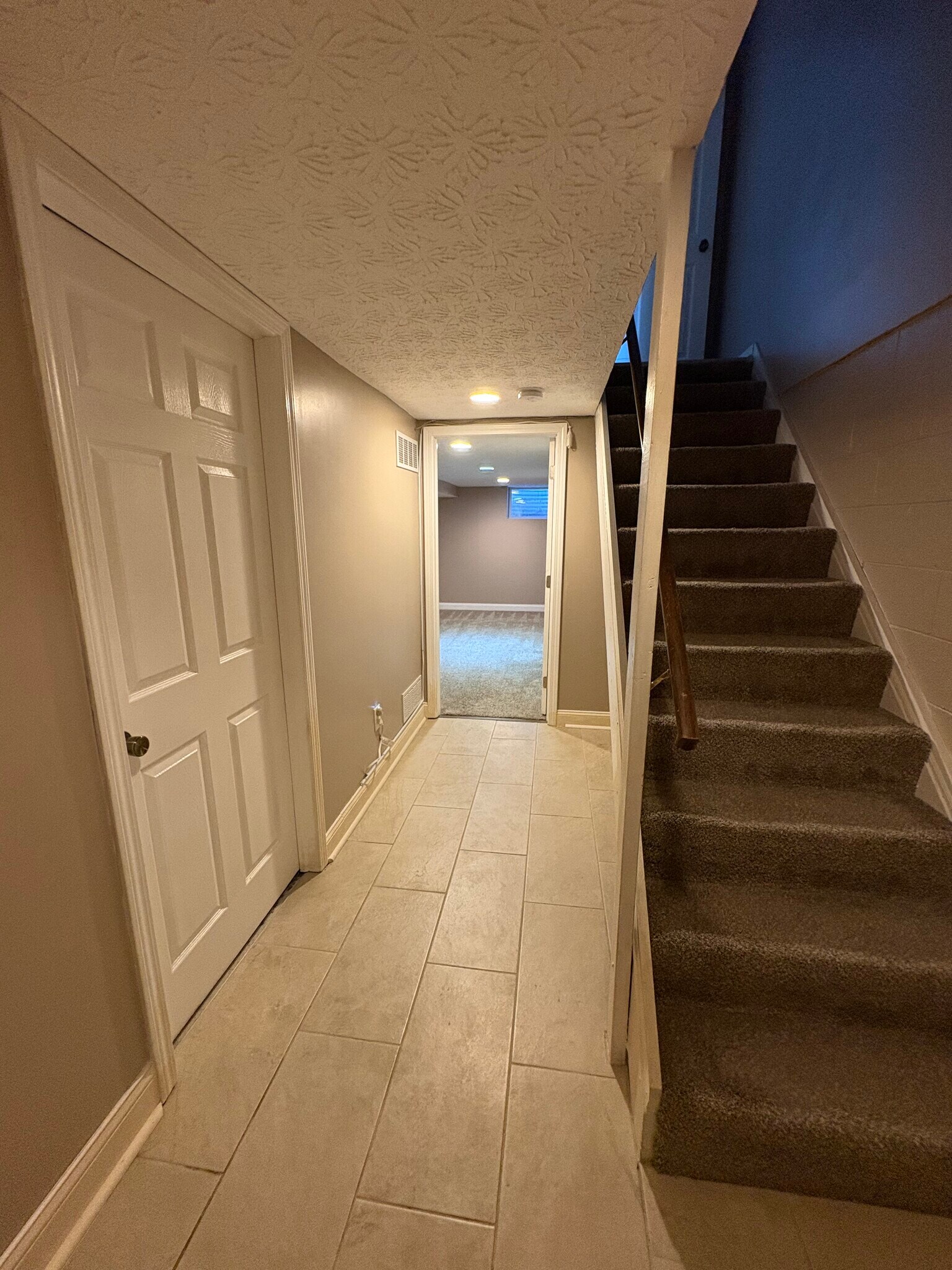 Building Photo - 331 Saint Andrews Dr