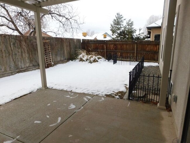 Building Photo - Spacious 5-Bedroom Home with Luxury Features & Prime Location!