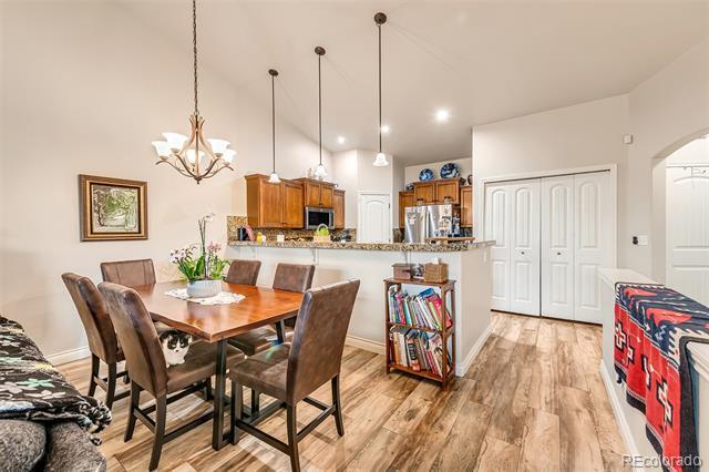 Building Photo - 358 Cliff View Dr