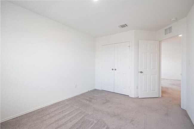 Building Photo - 509 Goat Willow Ln