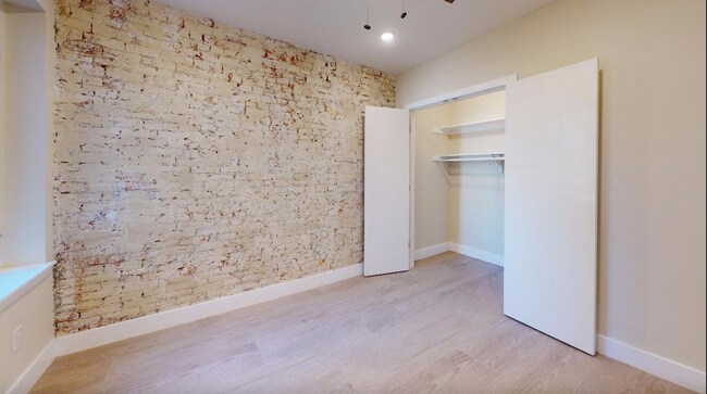 Building Photo - 1314 N Front St