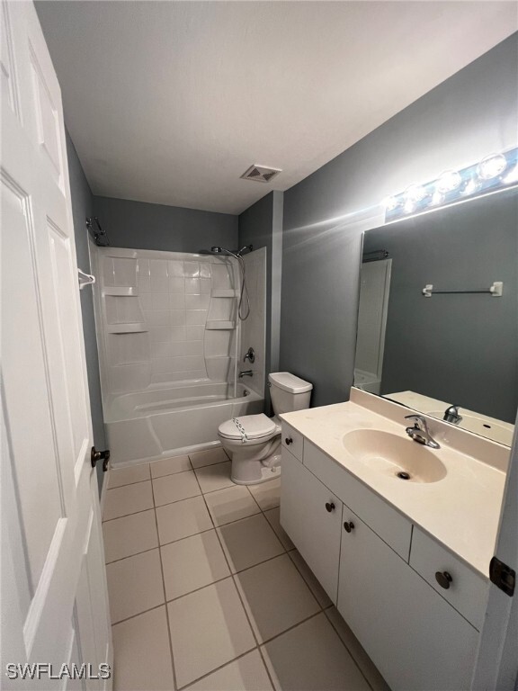 Building Photo - 3624 Pine Oak Cir
