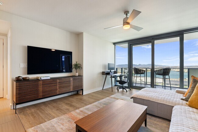Primary Photo - Fully Furnished 2 Bed / 2 Bath Condo with ...