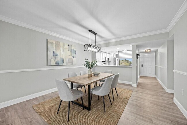 Building Photo - 3716 Whitehall Dr