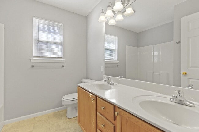 Building Photo - 4706 Fenimore Dr