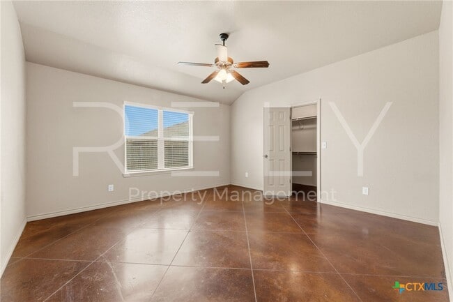 Building Photo - 603 B Karey Dr