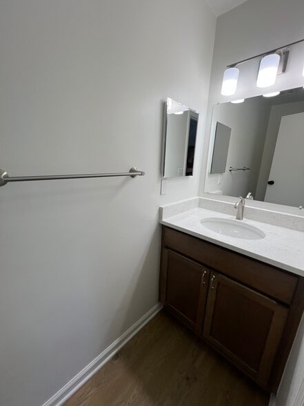Building Photo - 4797 Nugent Dr