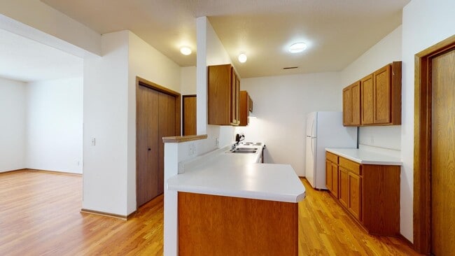 Building Photo - 4525 Steinbeck St
