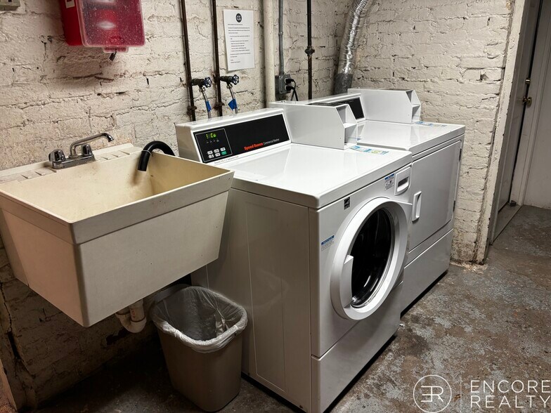 Building Photo - 26 JFK St