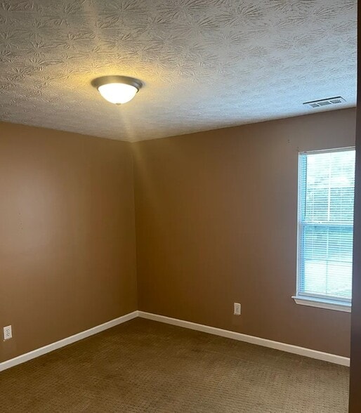 Building Photo - 6020 Kingston Wood Way