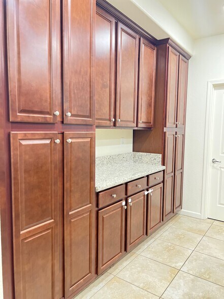 Building Photo - 226 Rosarno Ct