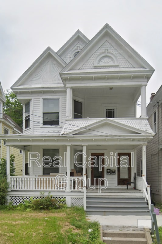 Primary Photo - 34 Besch Ave