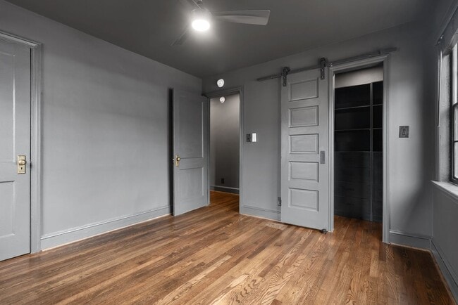 Building Photo - Heritage Historic - Unit A