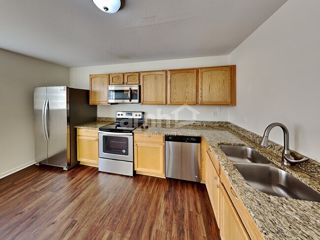 Building Photo - 5526 N Gibraltar St