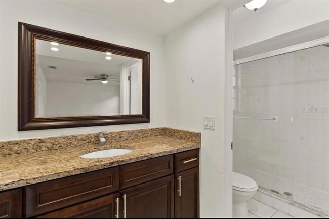 Building Photo - 8413 Shady Glen Dr