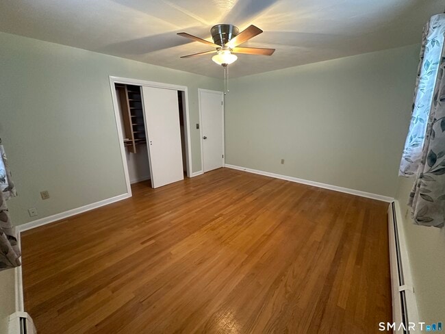 Building Photo - 18 Manchester Ave