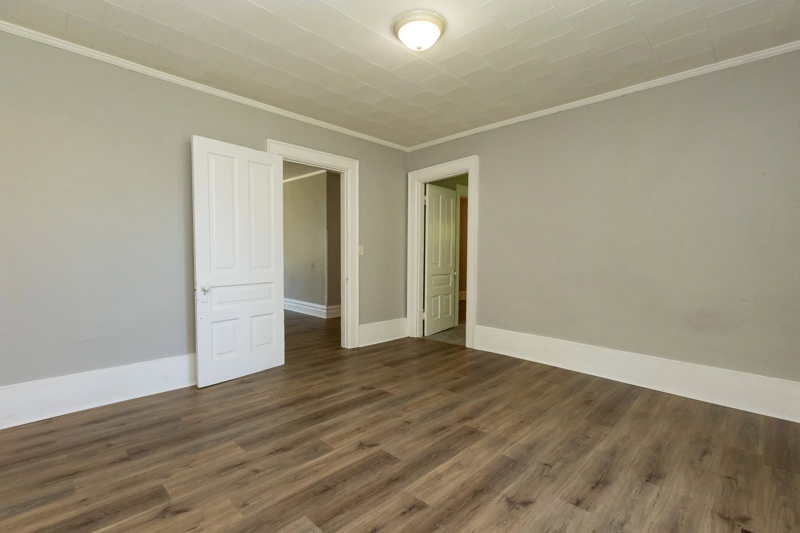 Building Photo - 4028 Highland Ave