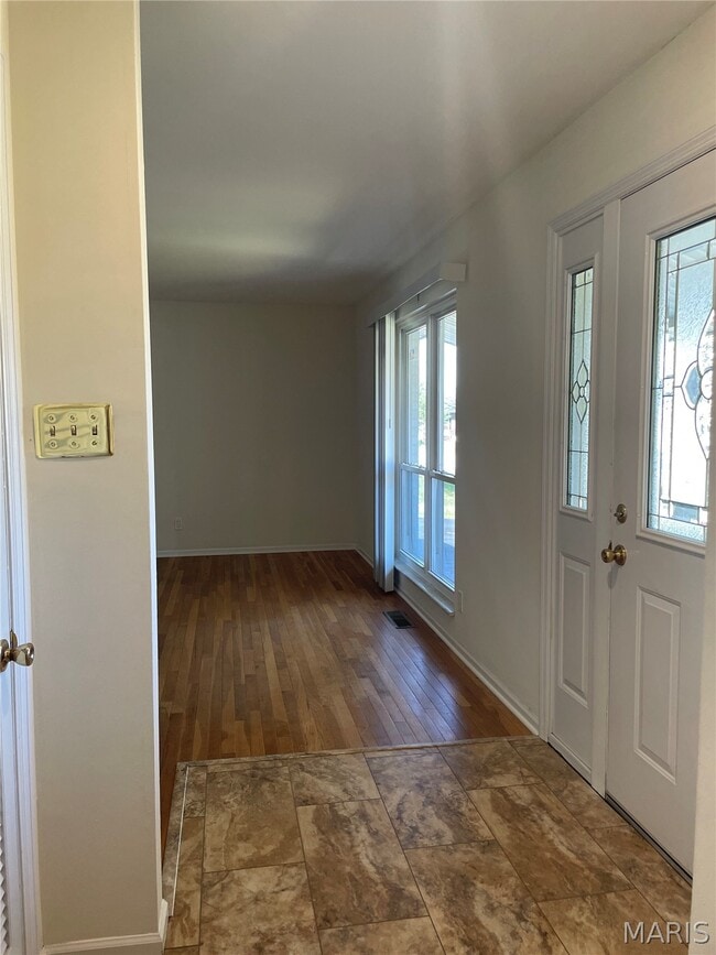 Building Photo - 2313 Esquline Dr