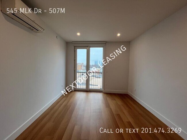Building Photo - 545 MLK Dr-507M