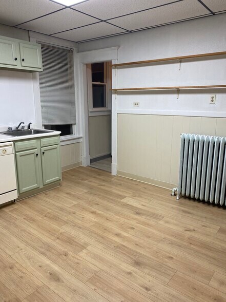 Building Photo - 361 Manning Blvd