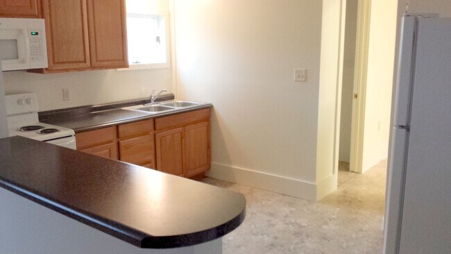 Building Photo - Recently Renovated 2 Bedroom Home For Rent - Walking Distance from Downtown Goshen