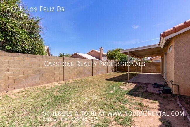 Building Photo - 871 N Los Feliz Dr