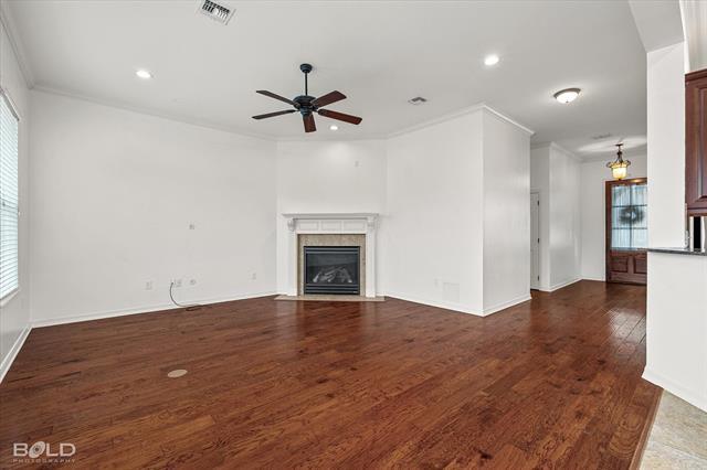 Building Photo - 1124 Crystal Creek Dr