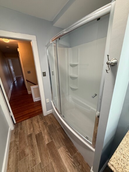 Building Photo - 55 W Lakeview Ave