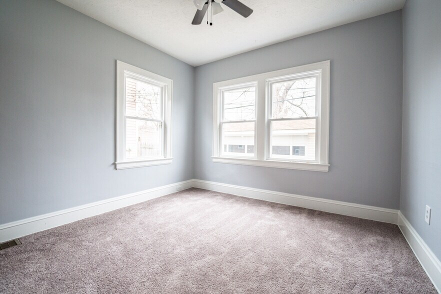 Building Photo - 2085 Marlowe Ave