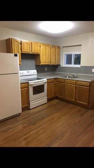 Building Photo - 2222 N 29th St