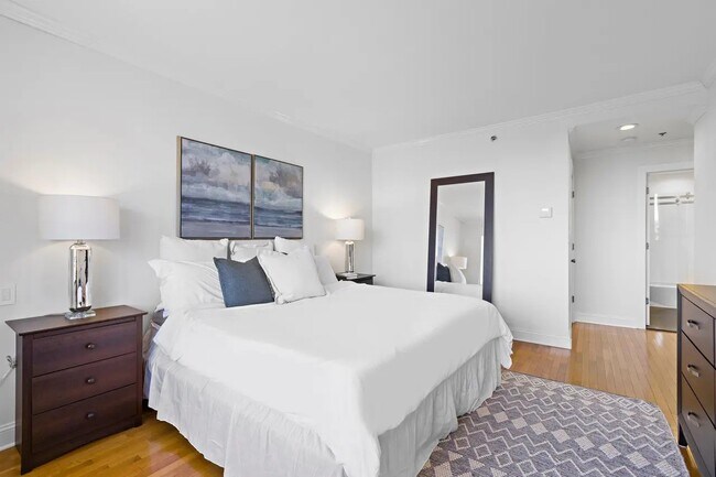 Building Photo - 415 Newark St.