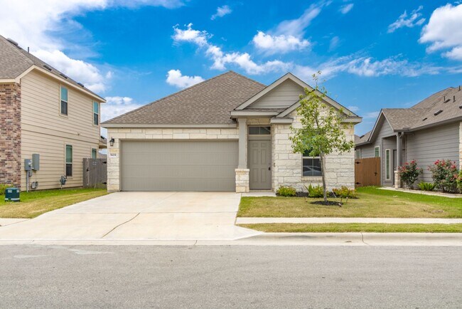 Primary Photo - 909 Durness Dr