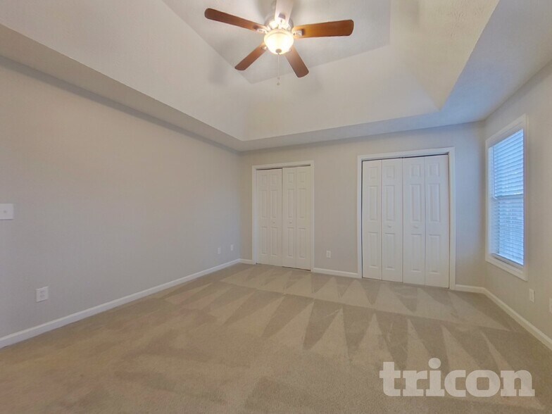 Building Photo - 116 Summer Lake Dr