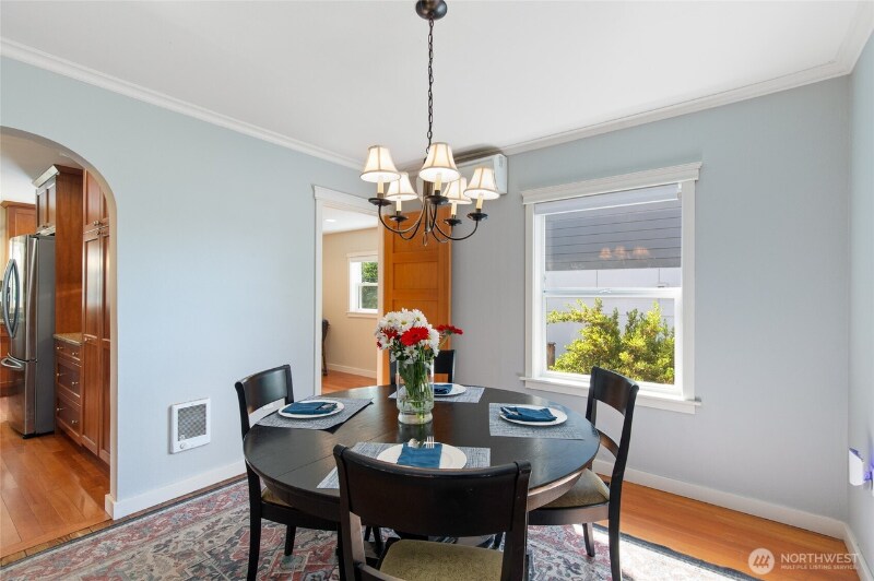 Building Photo - 1815 11th Ave