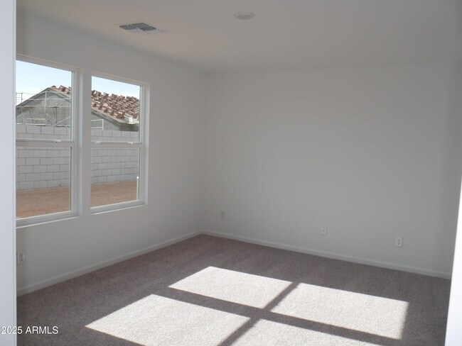 Building Photo - 1397 E Peggy Dr
