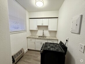 Building Photo - 130 S 300 E
