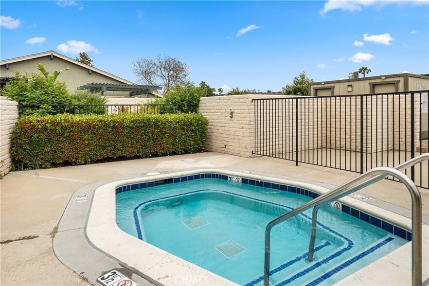 Building Photo - 357 Los Arbolitos Blvd