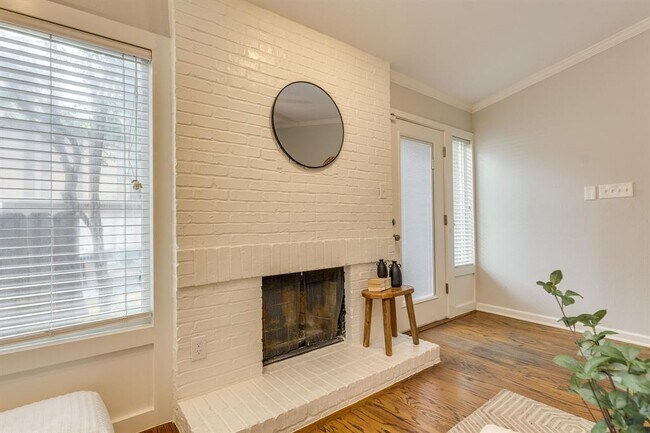 Building Photo - 3601 Lawton Ave