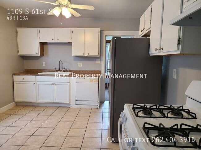 Building Photo - 1109 S 61st St