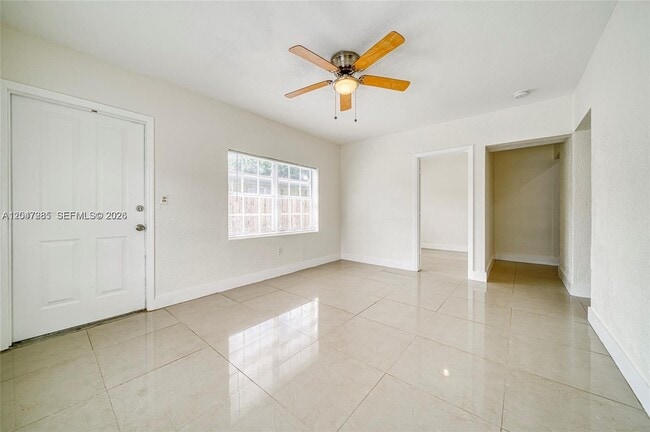 Building Photo - 1747 NW 40th St
