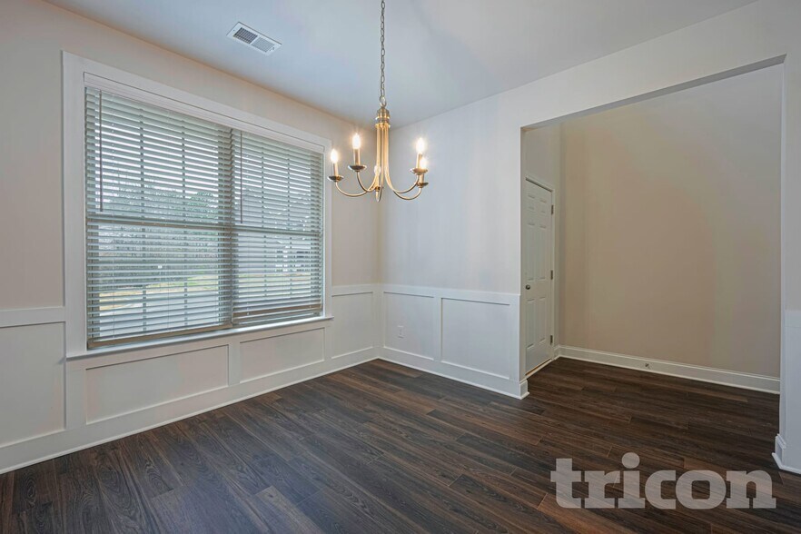 Building Photo - 203 Margrave Dr