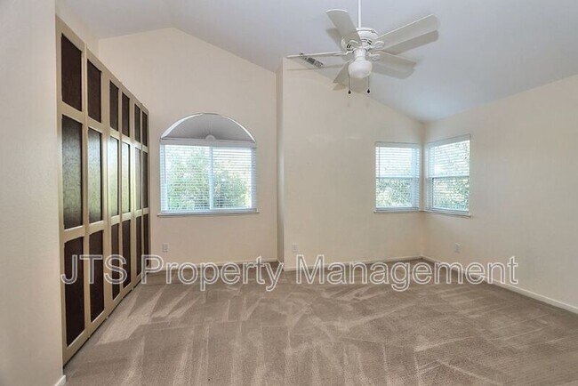 Building Photo - 8847 Mossburn Way