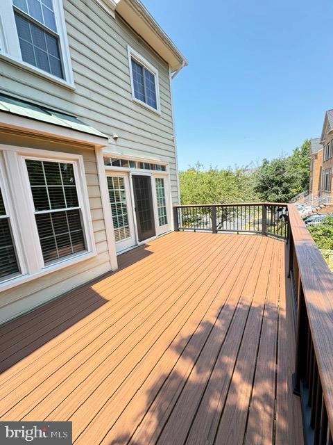 Building Photo - 1811 Fallbrook Ln